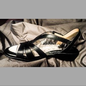 ON SALE! NWT Leather Neina Naturalizer Sandals